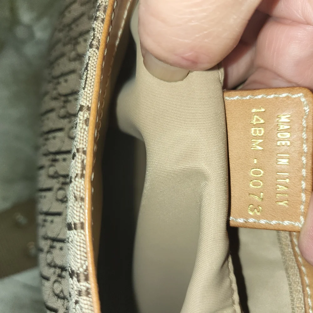 (SOLD)Authentic John Galliano for dior Streest chic crossbody bag - Picture 14 of 15